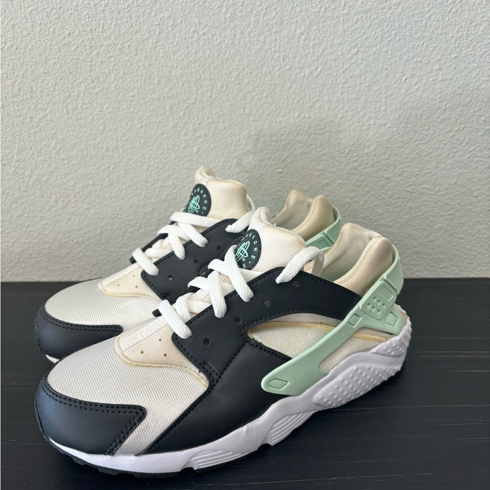 COPY - New Nike Hurache